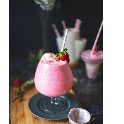 STRAWBERRY SHAKE